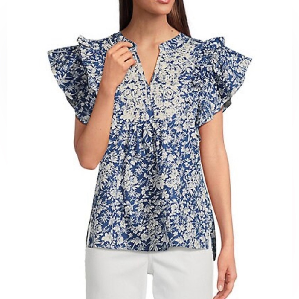 NWT Women’s Calessa Top.  Size Large